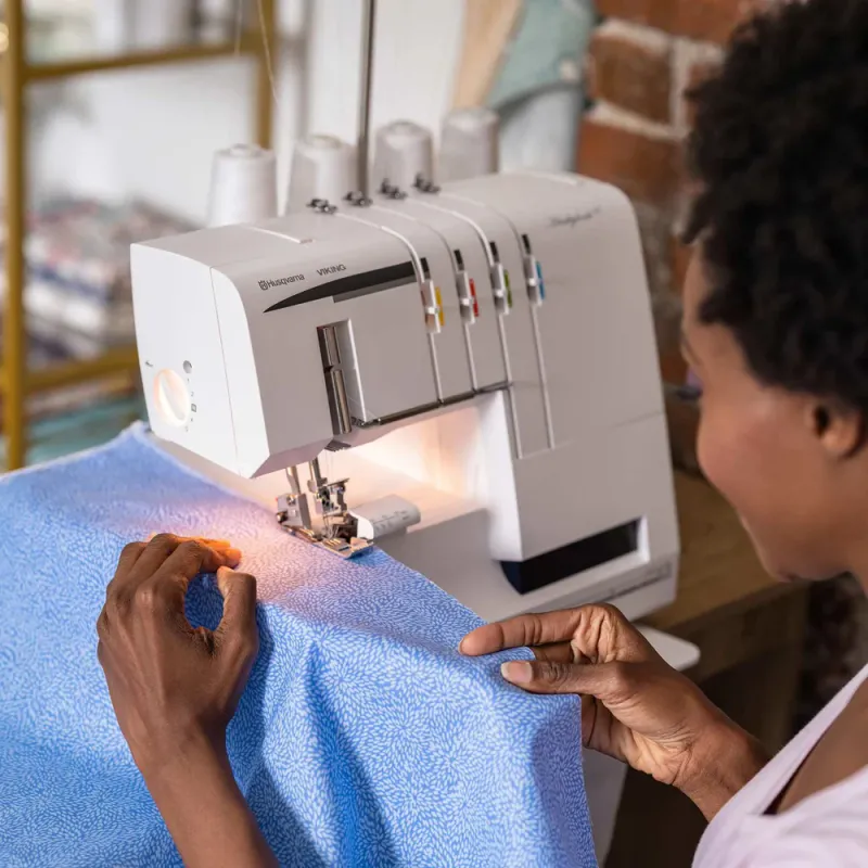 Husqvarna Viking Huskylock S21 Overlock